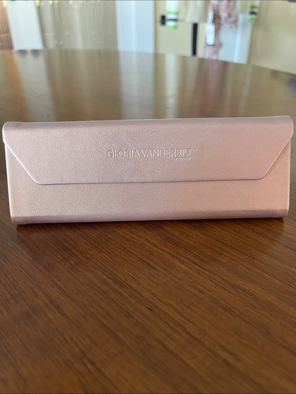 Gloria Vanderbilt Blush Pink Fold-Over eyeglass case